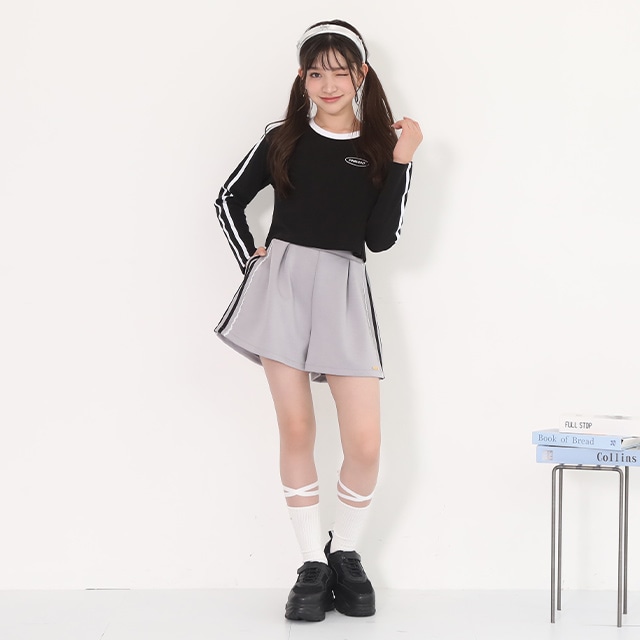 近年　FOXEY NEW YORK バケーションパンツ　キュロット　40092 近年 FOXEY NEW YORK バケーションパンツ キュロット 40092 パンツ